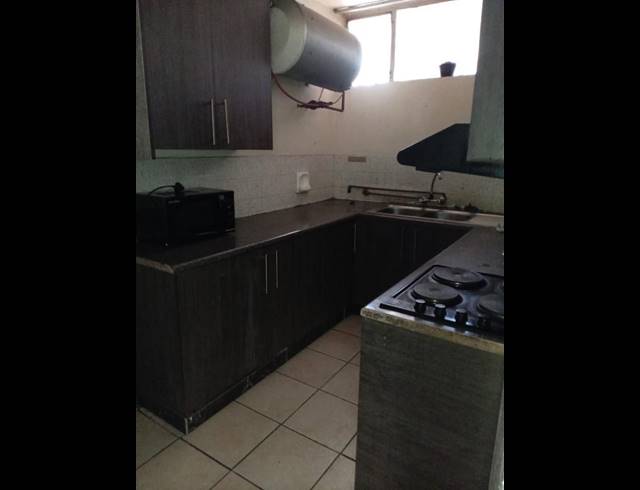 2 BEDROOM APARTMENT FOR SALE IN SUNNYSIDE